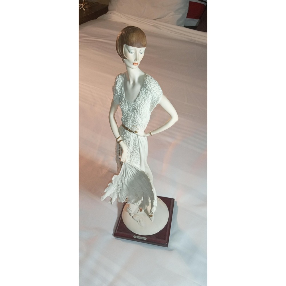 Vintage G Armani Florence Art Deco Lady‎ Figurine Large White Italy Wood Base